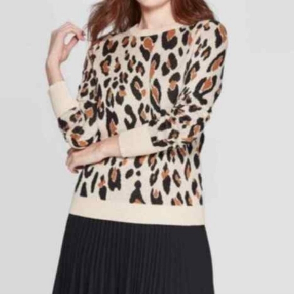 A New Day Womens Leopard Print Sweater L On Trend Animal Print Layering Chic EUC - Picture 1 of 10